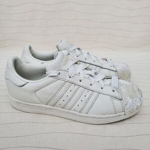 Adidas Womens Original Superstar Leather Velvet Toe OffWhite Beige CG6010 Sz 6.5